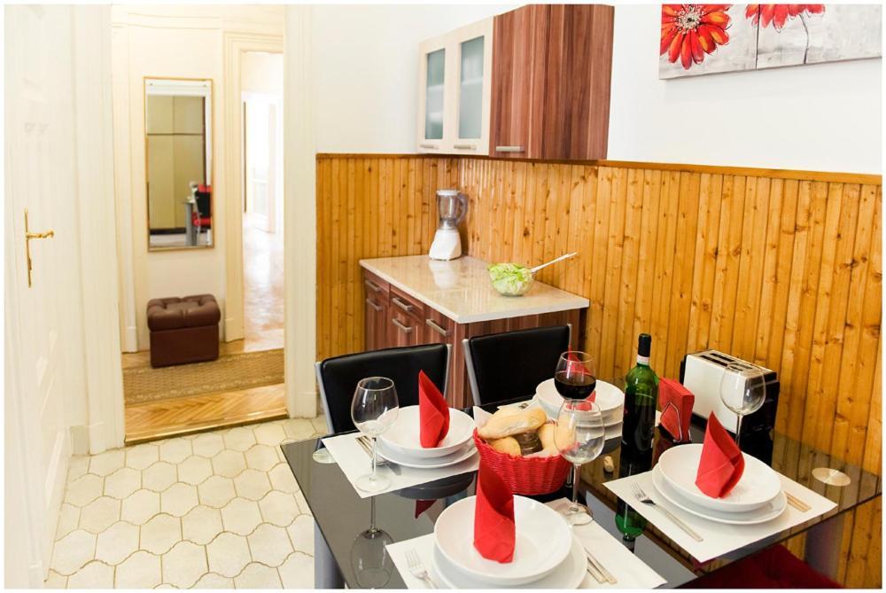 בודפשט Chain Bridge Apartment מראה חיצוני תמונה
